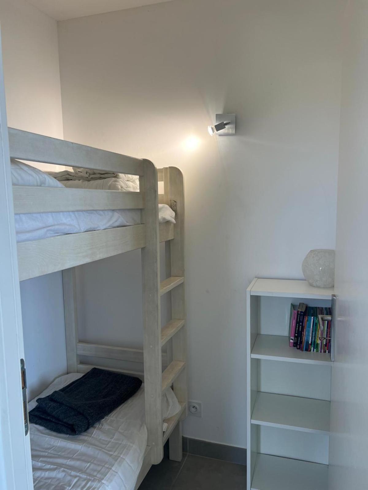 Les Pieds Dans Le Sable Appartement Vue Mer 1 Chambre 1 Cabine Le Grau-du-Roi Exterior photo